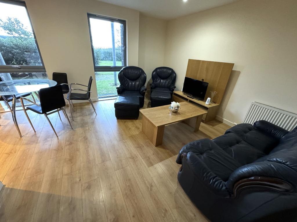 Merkland Lane, City Centre, Aberdeen... 2 bed flat £800 pcm (£185 pw)