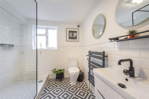 13b Cornwallis Road, London, N19 4JL