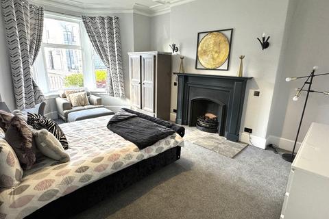 3 bedroom flat to rent, Clifton Road, Kittybrewster, Aberdeen, AB24