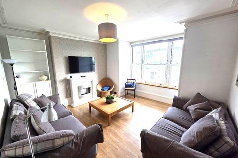 2 bedroom flat to rent, St Swithin Street, West End, Aberdeen, AB10