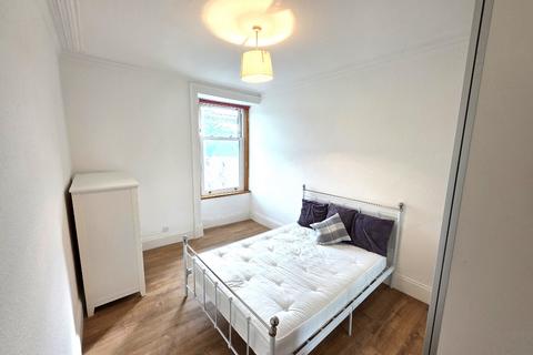 2 bedroom flat to rent, St Swithin Street, West End, Aberdeen, AB10
