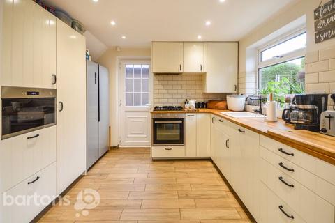 5 Hall Grove, Rotherham, S60 2BS