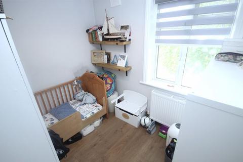 28a Queens Avenue, Greenford, UB6 9BX