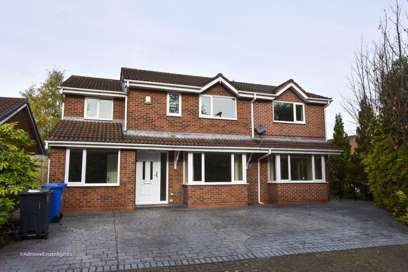 Castle Green, Westbrook, Warrington, WA5 5 bed detached house £1,750