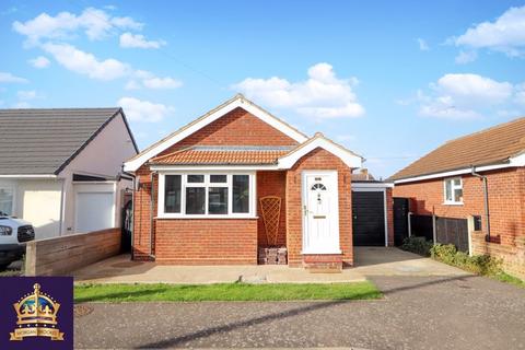 1 bedroom bungalow for sale, Station Road, Canvey Island