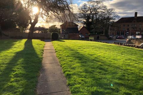 1 bedroom detached house to rent, Venns Lane, Hereford