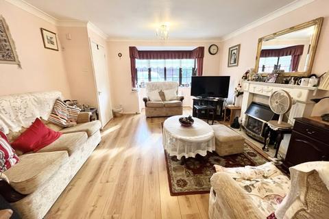 4 bedroom detached house for sale, Fernhurst Drive, Brierley Hill DY5