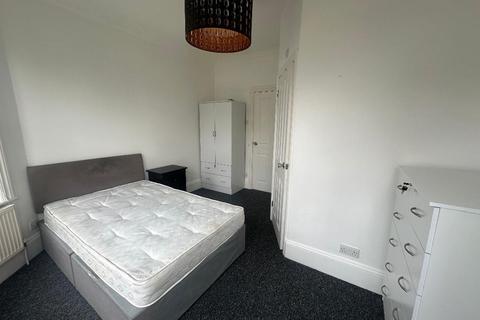 1 bedroom in a flat share to rent, Cavendish Avenue, Eastbourne, East Sussex, BN22 8EN