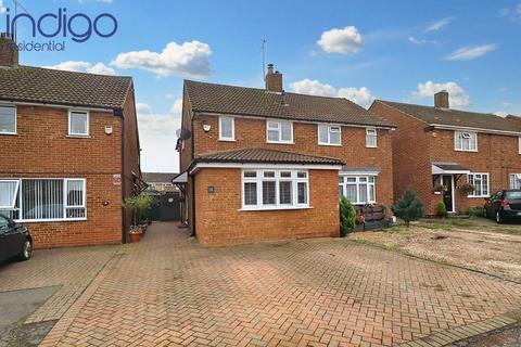 16 Eastfield Close, Luton, LU2 8DY