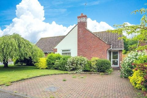 3 bedroom bungalow to rent, Greys Close, Cavendish, CO10