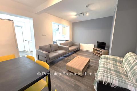 6 bedroom semi-detached house to rent, St Annes Drive, Headingley LS4