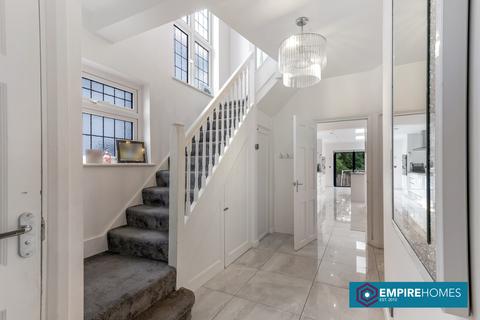 4 bedroom semi-detached house for sale - Stone Hall Road, Winchmore Hill, N21