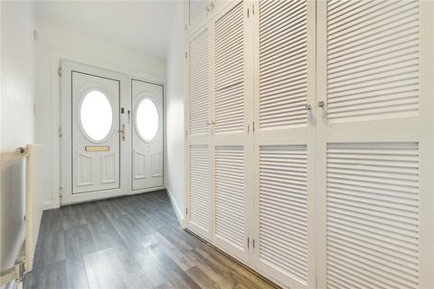 48 The Crescent, Theale, Reading, RG7 5AZ