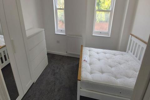 2 bedroom apartment to rent, 6 Rai Court, Leamington Spa