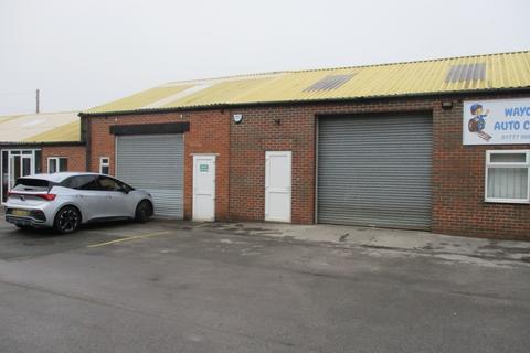 Warehouse to rent, Unit 1B Welbeck Court, Hallcroft Road, Retford, Nottinghamshire, DN22 7SS
