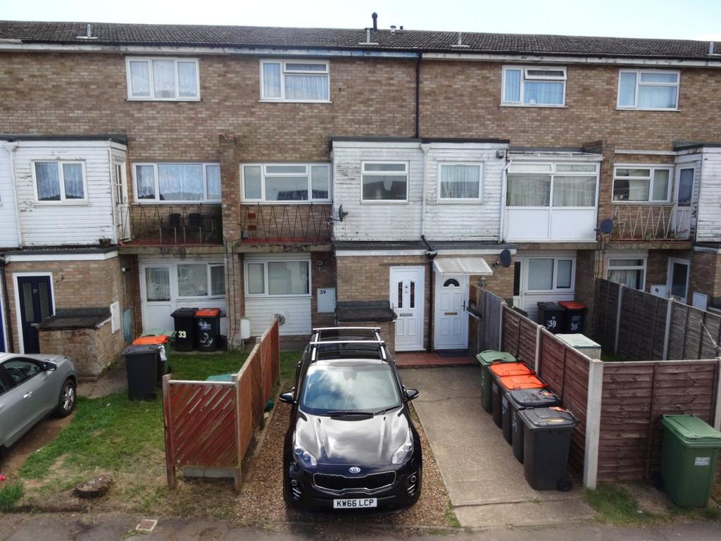 Kirton Way, Houghton Regis, Dunstable, Bedfordshire, LU5 2 bed