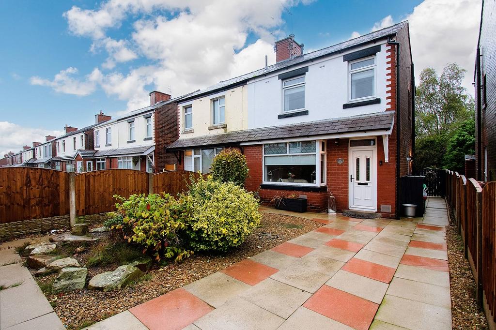 Rainford Road, Billinge, Wigan, WN5 2 bed semidetached house for sale