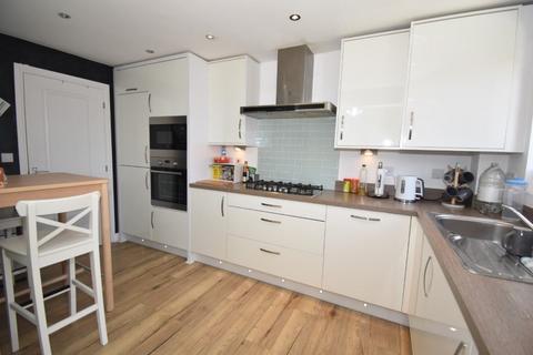 14 Albatross Road, Exeter, EX2 7SB