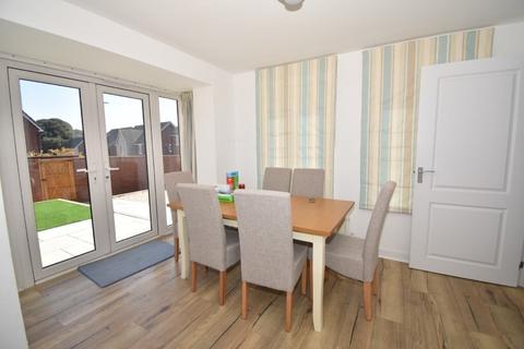 14 Albatross Road, Exeter, EX2 7SB