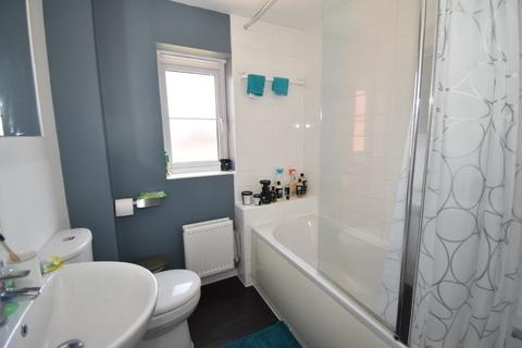 14 Albatross Road, Exeter, EX2 7SB