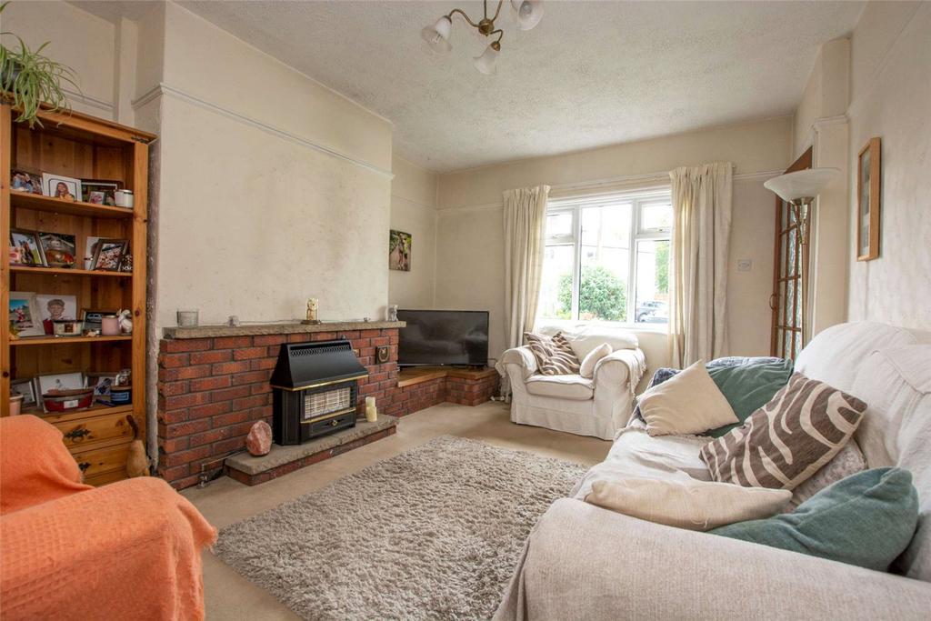 Hawkhill Avenue, Guiseley, Leeds, West Yorkshire 2 bed terraced house