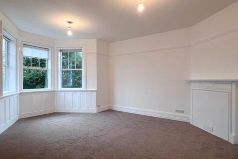 2 bedroom apartment to rent, Western Promenade, Llandrindod Wells, LD1