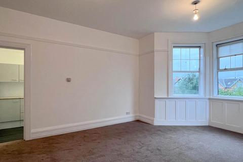 2 bedroom apartment to rent, Western Promenade, Llandrindod Wells, LD1