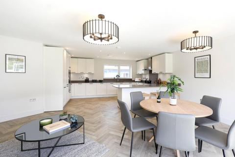 4 bedroom detached house for sale, Royal Oaks, Banstead, Surrey, SM7