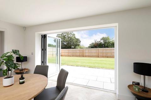 4 bedroom detached house for sale, Royal Oaks, Banstead, Surrey, SM7