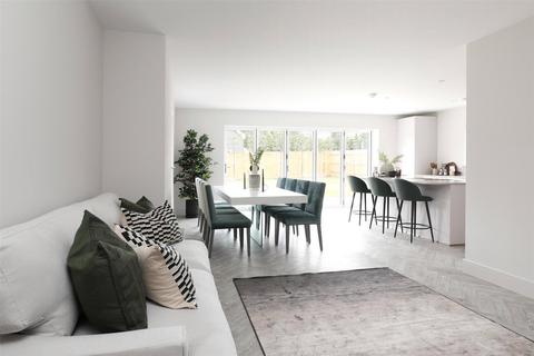 4 bedroom detached house for sale, Royal Oaks, Banstead, Surrey, SM7