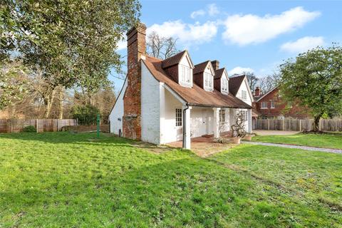 3 bedroom detached house for sale, Godstone Road, Oxted, Surrey, RH8