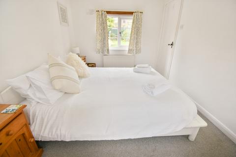 36 Belle Vue Road, Ashbourne, DE6 1AT