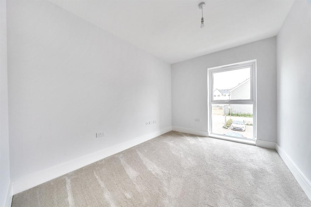 2nd Bedroom