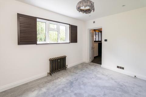 3 bedroom end of terrace house for sale, Chester Road, London, SW19
