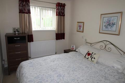 2 bedroom flat for sale, Mercian Court, Shifnal