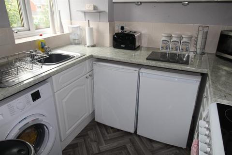 2 bedroom flat for sale, Mercian Court, Shifnal