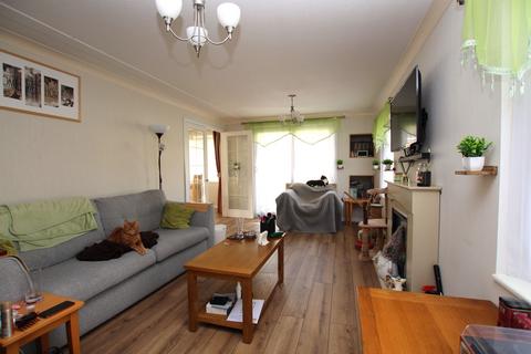 2 bedroom bungalow for sale, Oakleigh Residential Park, Clacton Road, Weeley, Clacton-on-Sea