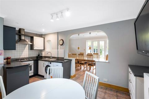 69 Crest View Drive, Petts Wood, Orpington, BR5 1BX