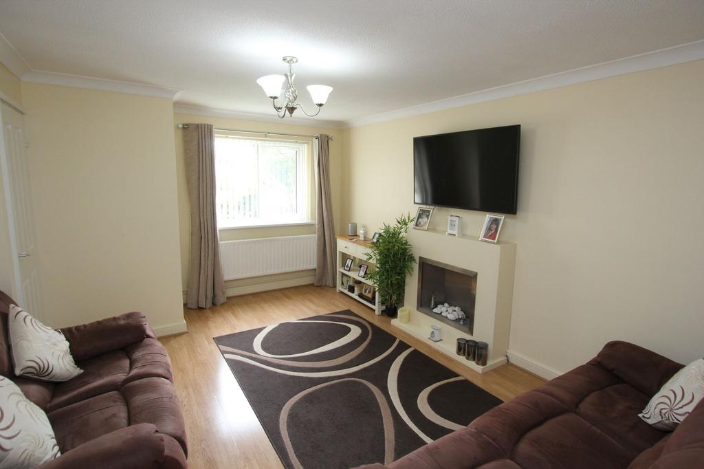 St. Davids Crescent, St. Athan, CF62 3 bed property for sale £260,000