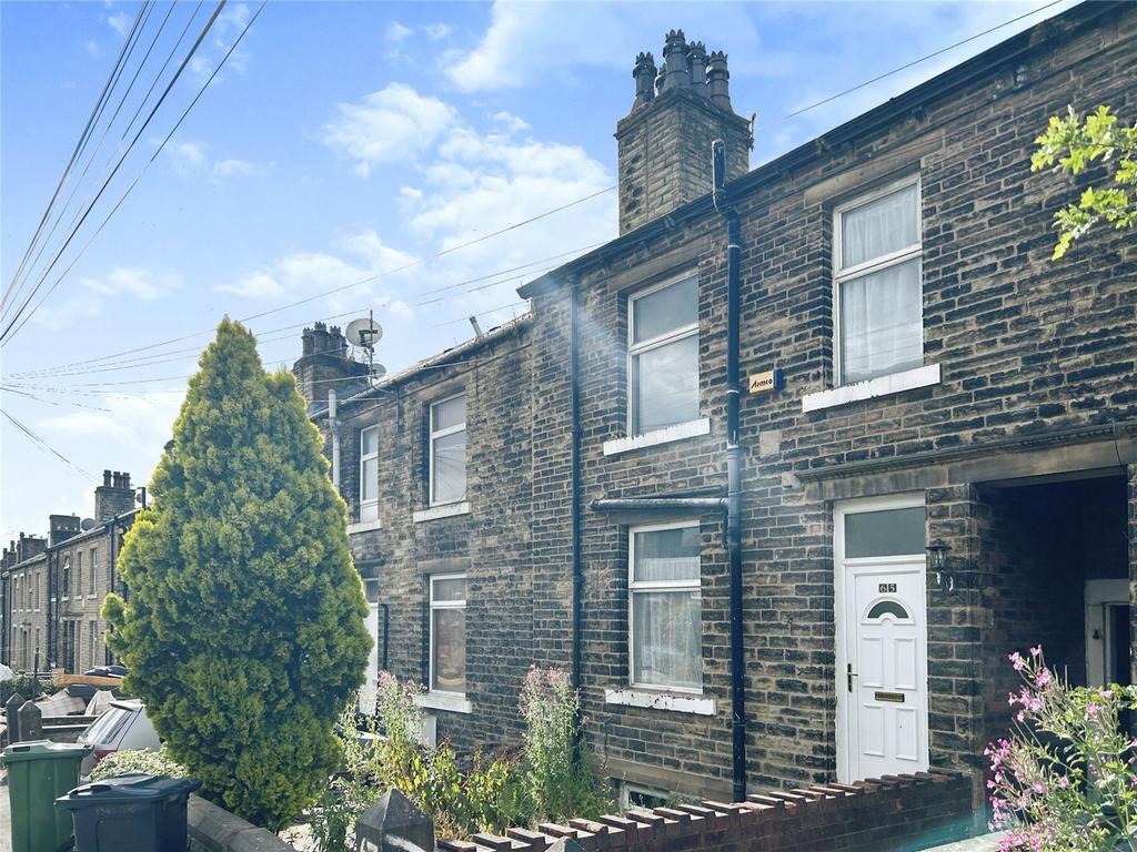 Blackhouse Road, Fartown, Huddersfield, HD2 2 bed terraced house for sale £60,000