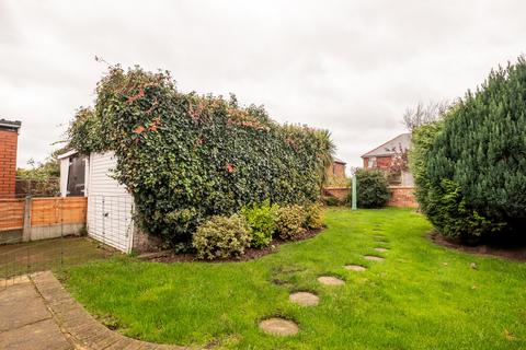 3 bedroom semi-detached house for sale - Lawrence Avenue, Lytham St. Annes, FY8