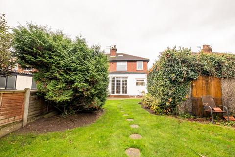 3 bedroom semi-detached house for sale - Lawrence Avenue, Lytham St. Annes, FY8