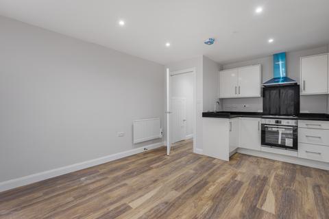 1 bedroom flat to rent, Canberra Road, London W13