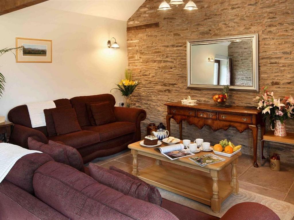Grade II Listed Farmhouse and 3 Cottages