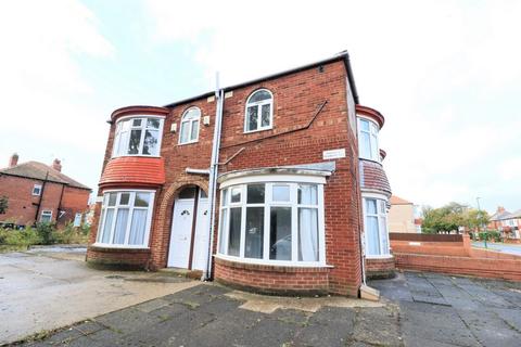 2 bedroom flat to rent, Richmond Road, Redcar, TS10