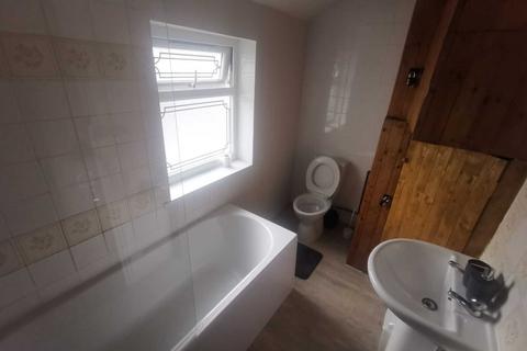 1 bedroom in a house share to rent, Room 3, Showell Green Lane, B11 4JJ