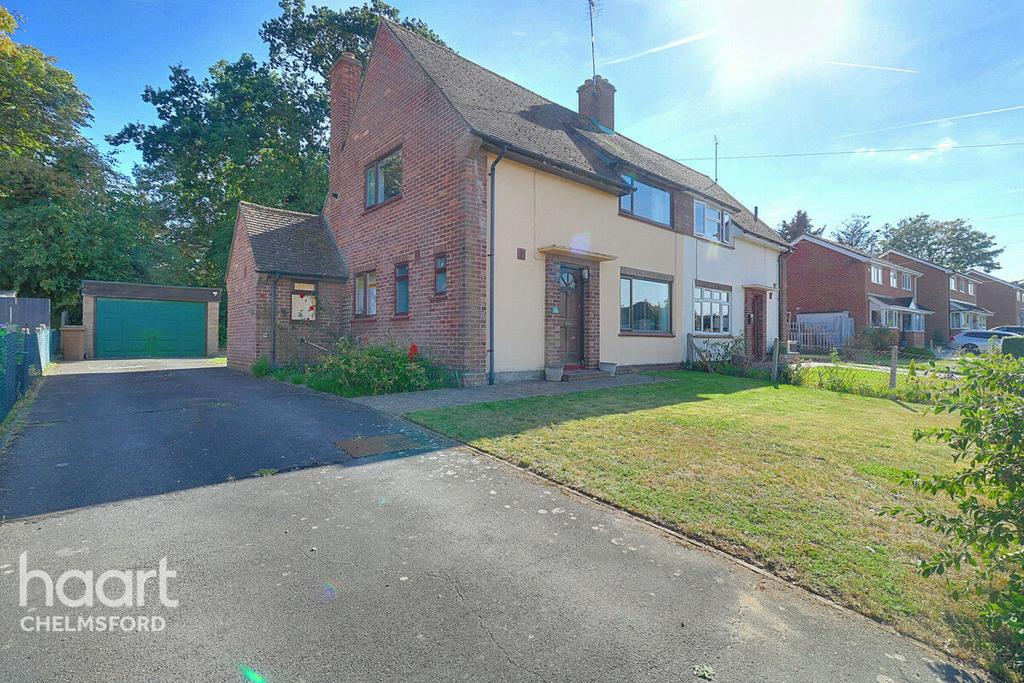 Mill Lane, Chelmsford 3 bed semidetached house for sale £400,000