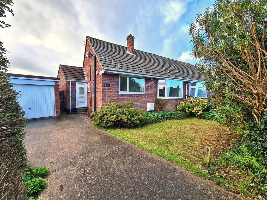 Jacobs Close, Glastonbury, BA6 2 bed semidetached bungalow for sale
