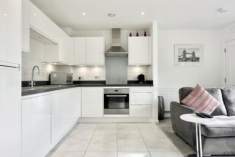 67 Havelock Drive, Greenhithe, DA9 9XT