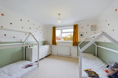 13 Dukes Ride, Silchester, Reading, RG7 2PX